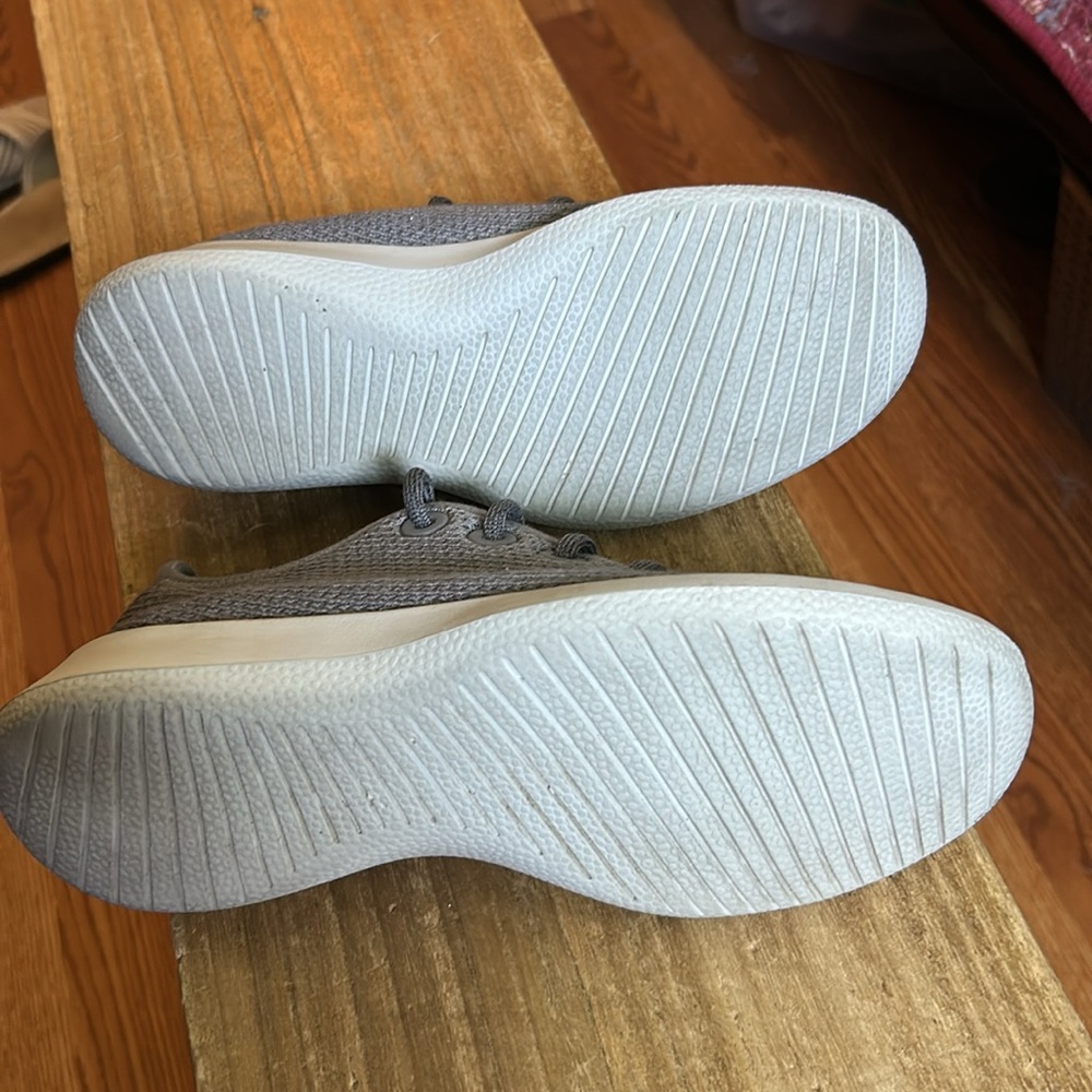 Allbirds Tree Runners - Picture 5 of 7